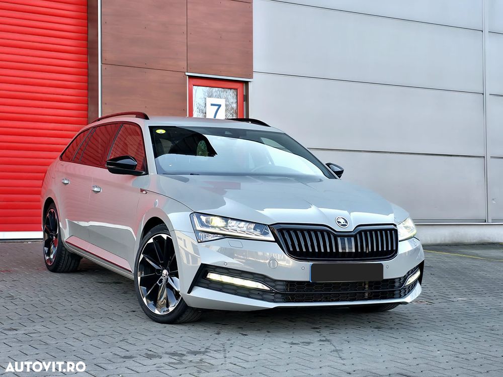 Skoda Superb Combi 2.0 TDI DSG SportLine - 2
