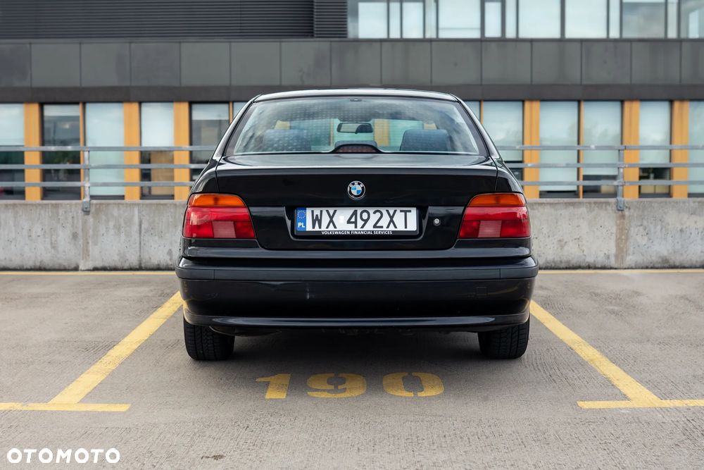 BMW Seria 5 523i - 9