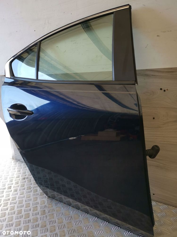 MAZDA 3 IV BP 2019 USA DRZWI PRAWE TYLNE SEDAN - 8