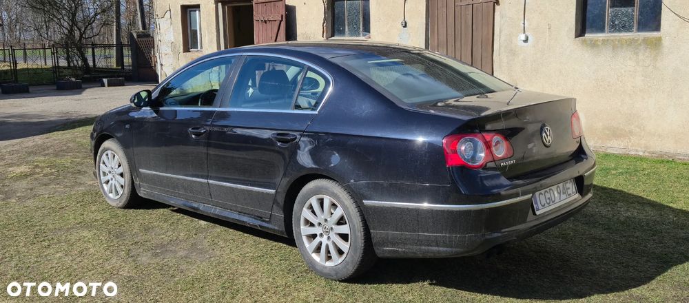 Volkswagen Passat 1.8 TSI Comfortline - 4