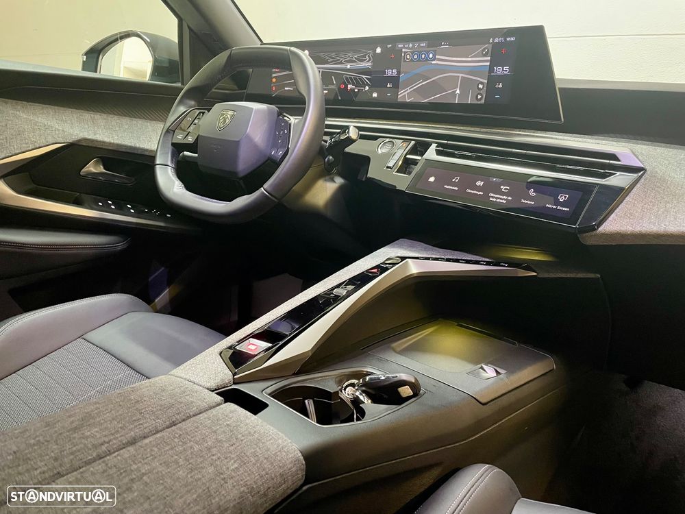 Peugeot 3008 1.2 Hybrid Allure Pack e-DCS6 - 36