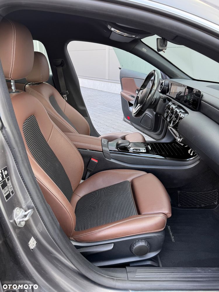 Mercedes-Benz CLA 200 d 8G-DCT Edition 1 - 14