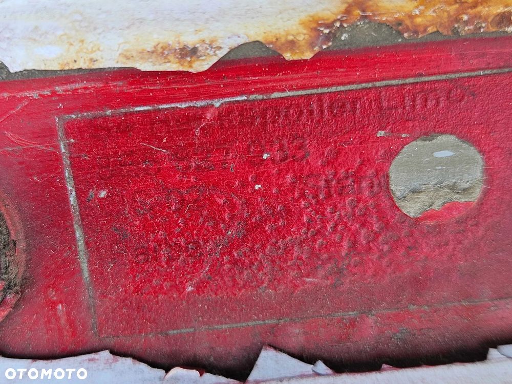 Lotka 8E5827933 Spojler Klapy Bagażnika Czerwona Audi A4 S4 B6 Sedan - 29