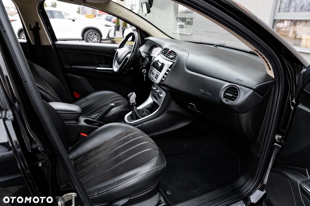 Lancia Delta 1.4 T-Jet Argento Euro5 - 22