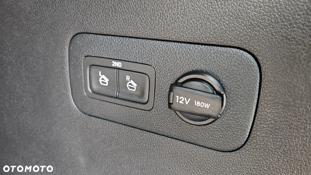 Hyundai Santa Fe - 36