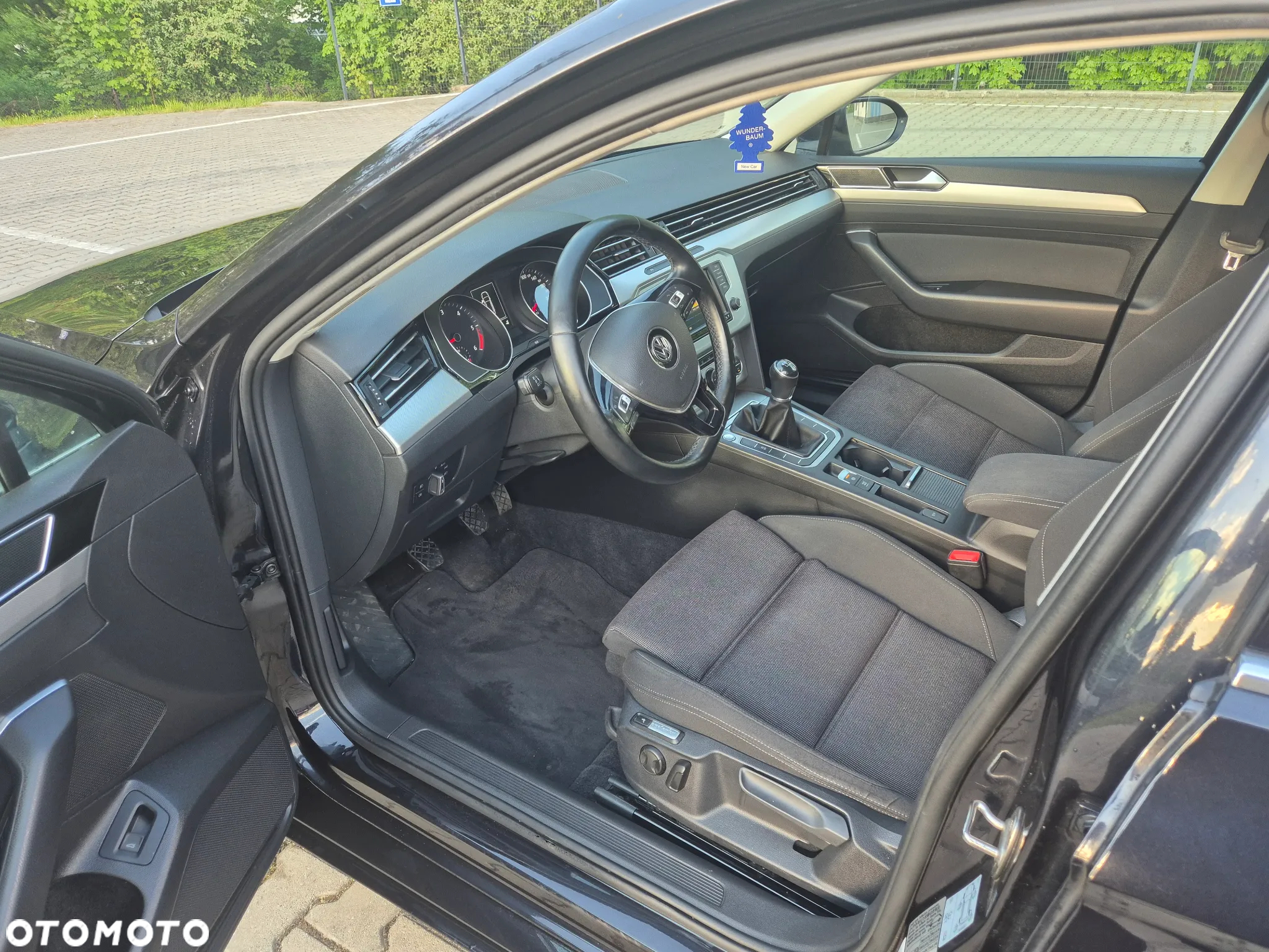 Volkswagen Passat 2.0 TDI BMT Comfortline - 13