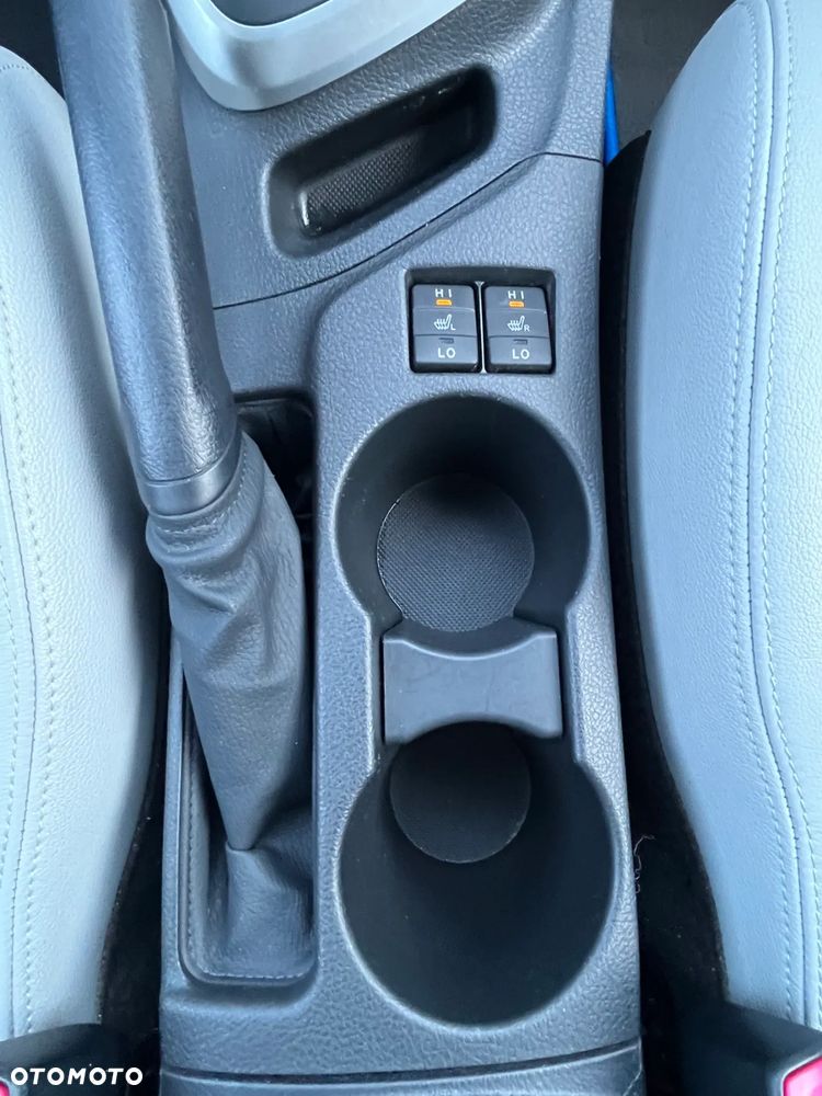 Toyota Auris 1.8 HSD Luna - 25