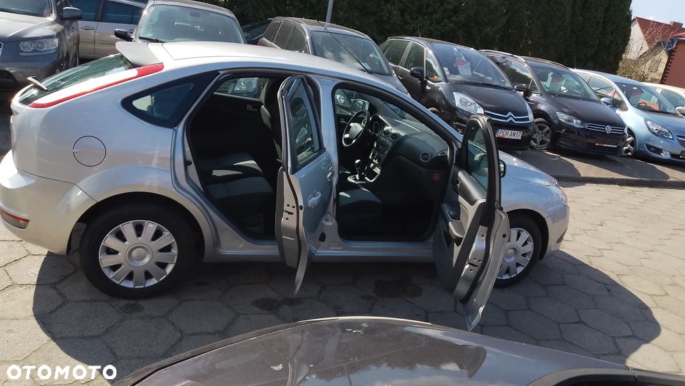 Ford Focus 1.6 TI-VCT Ambiente - 6