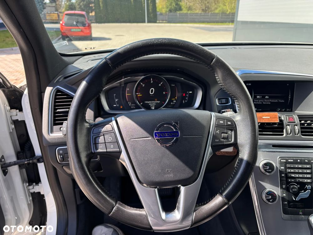 Volvo XC 60 - 12