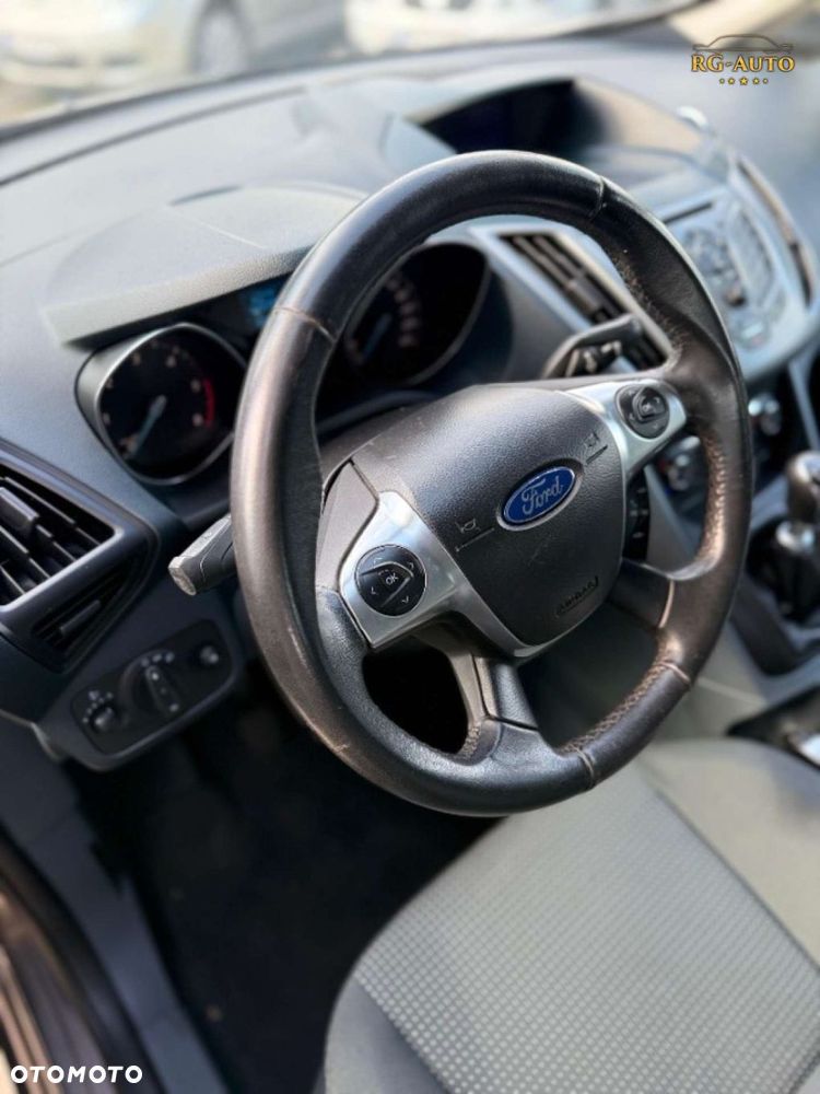 Ford Grand C-MAX - 24