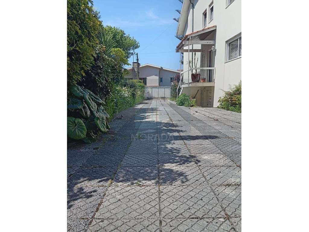 MORADIA INDEPENDENTE NA SENHORA DA HORA - Grande imagem: 3/33