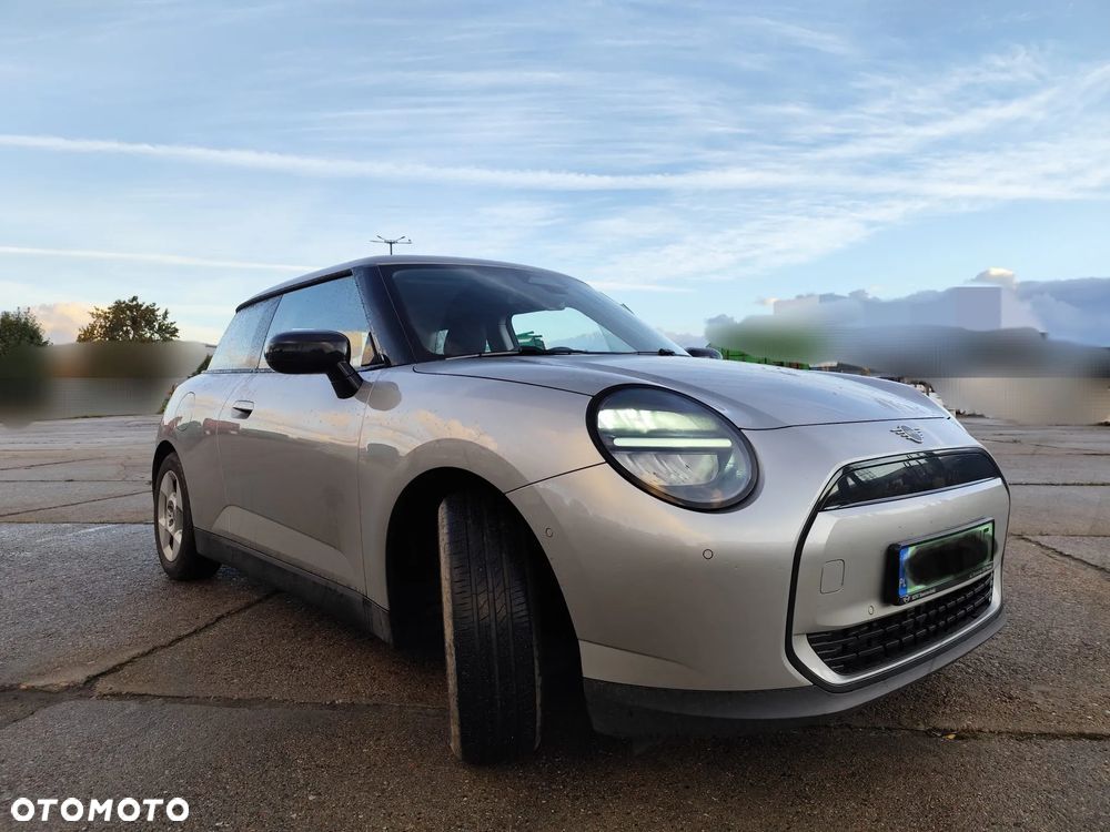 MINI Cooper E 40.7 Linia Essential - 1