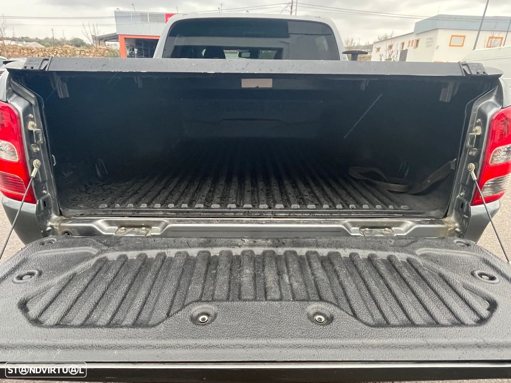 Mitsubishi Strakar 4x4 IVA Dedutível - 11