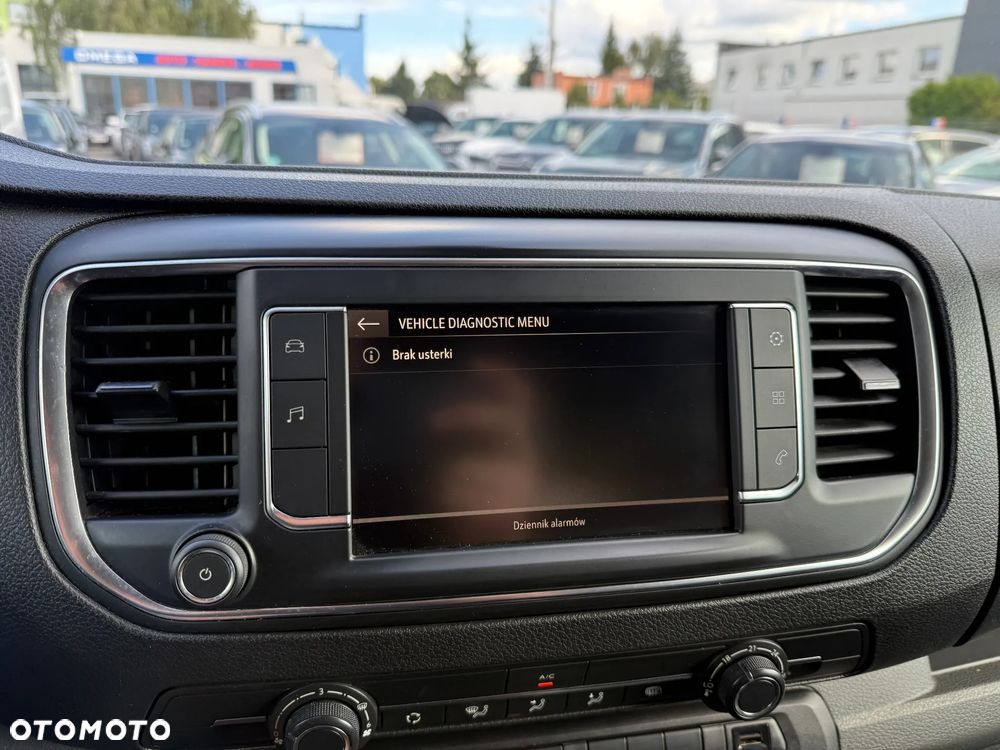 Opel Vivaro Extra Long - 17