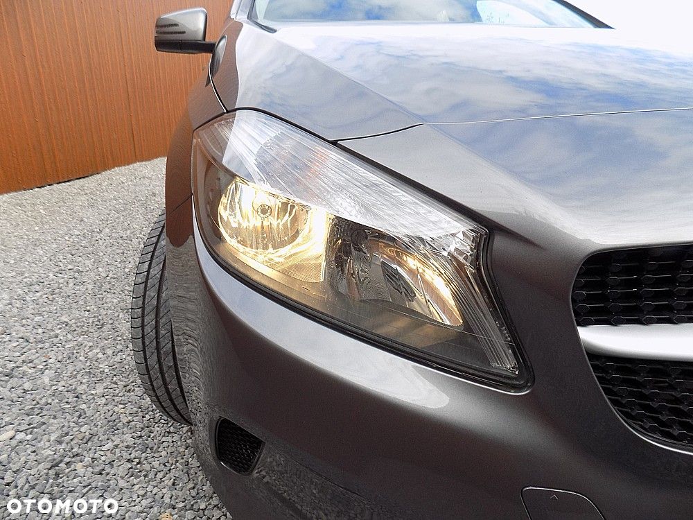 Mercedes-Benz Klasa A 180 CDI (BlueEFFICIENCY) Style - 27