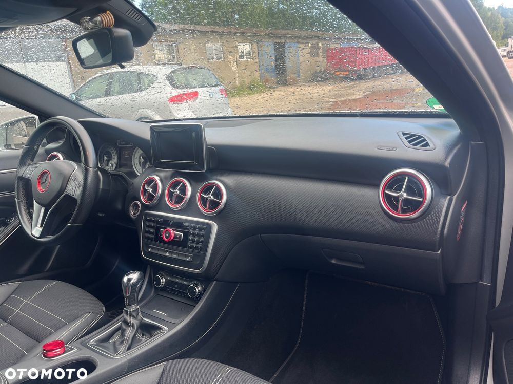 Mercedes-Benz Klasa A 180 (BlueEFFICIENCY) - 9