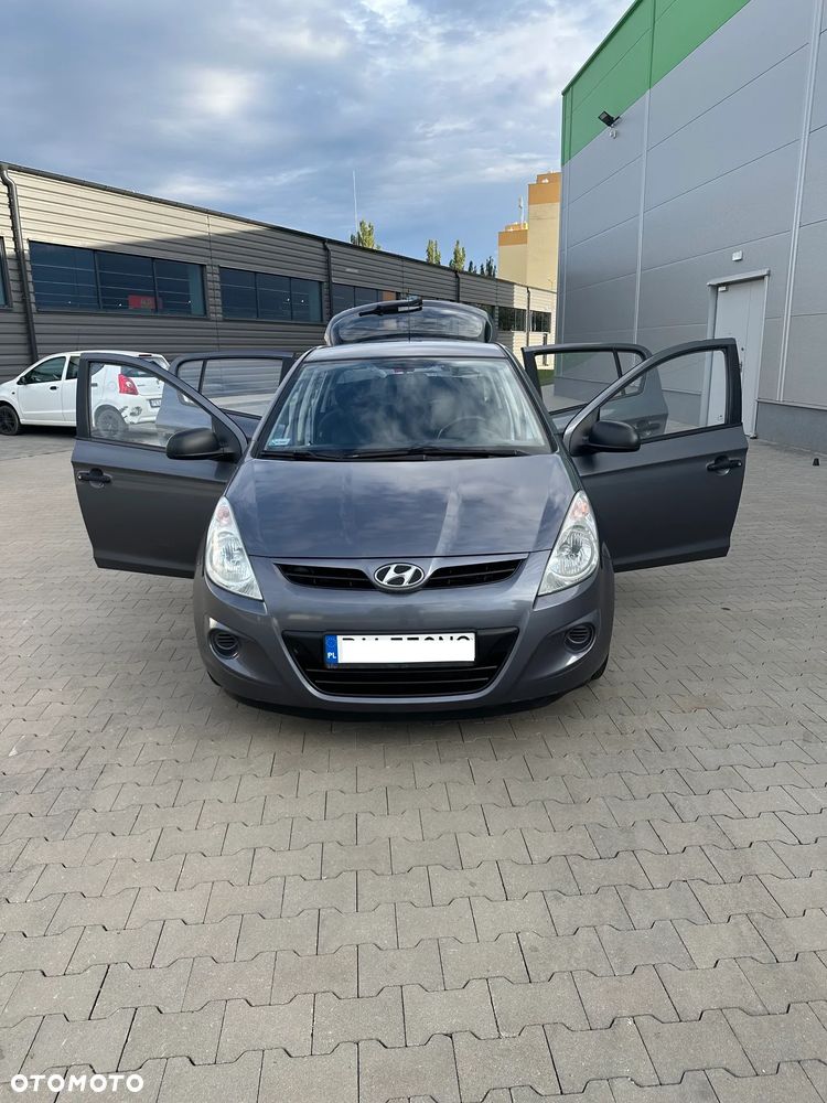 Hyundai i20 - 23