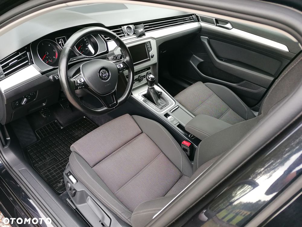 Volkswagen Passat - 7