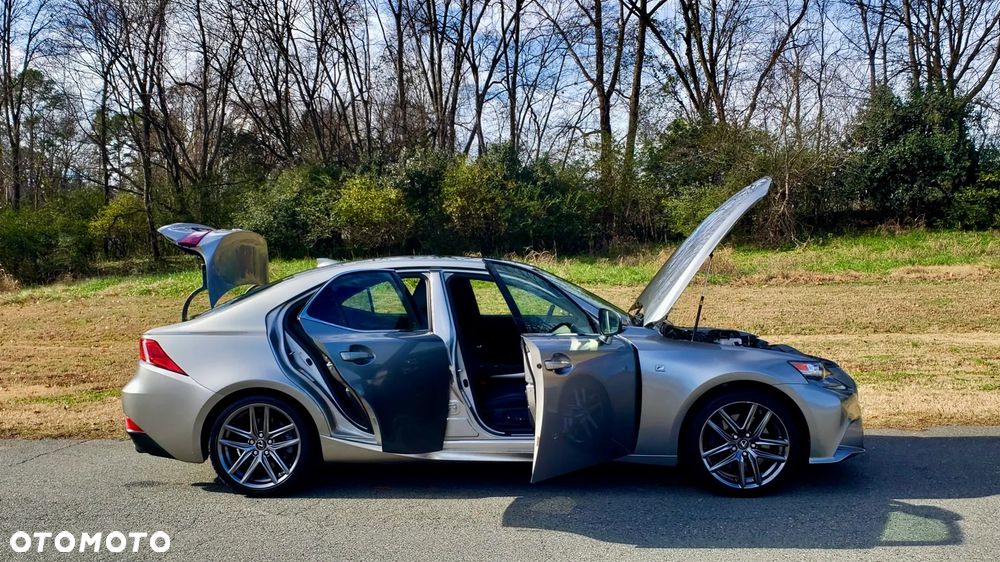Lexus IS - 17