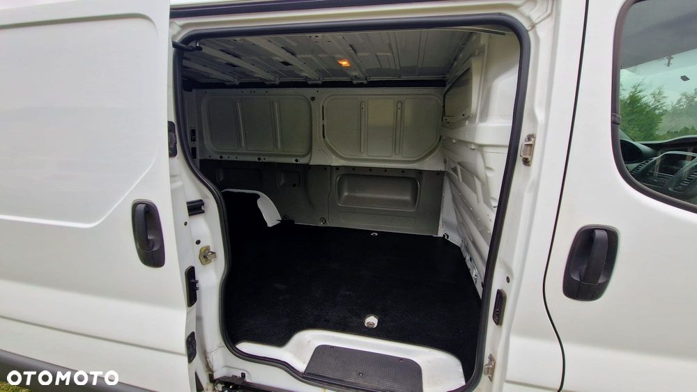 Renault Trafic - 23