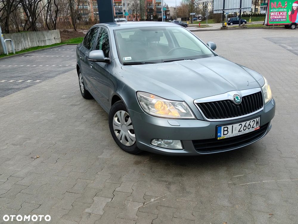 Skoda Octavia 2.0 TDI DPF Ambiente - 2
