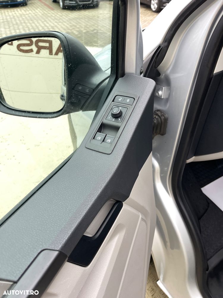 Volkswagen Transporter - 30