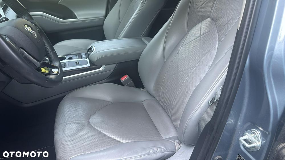 Toyota Highlander 2.5 Hybrid Executive - 21