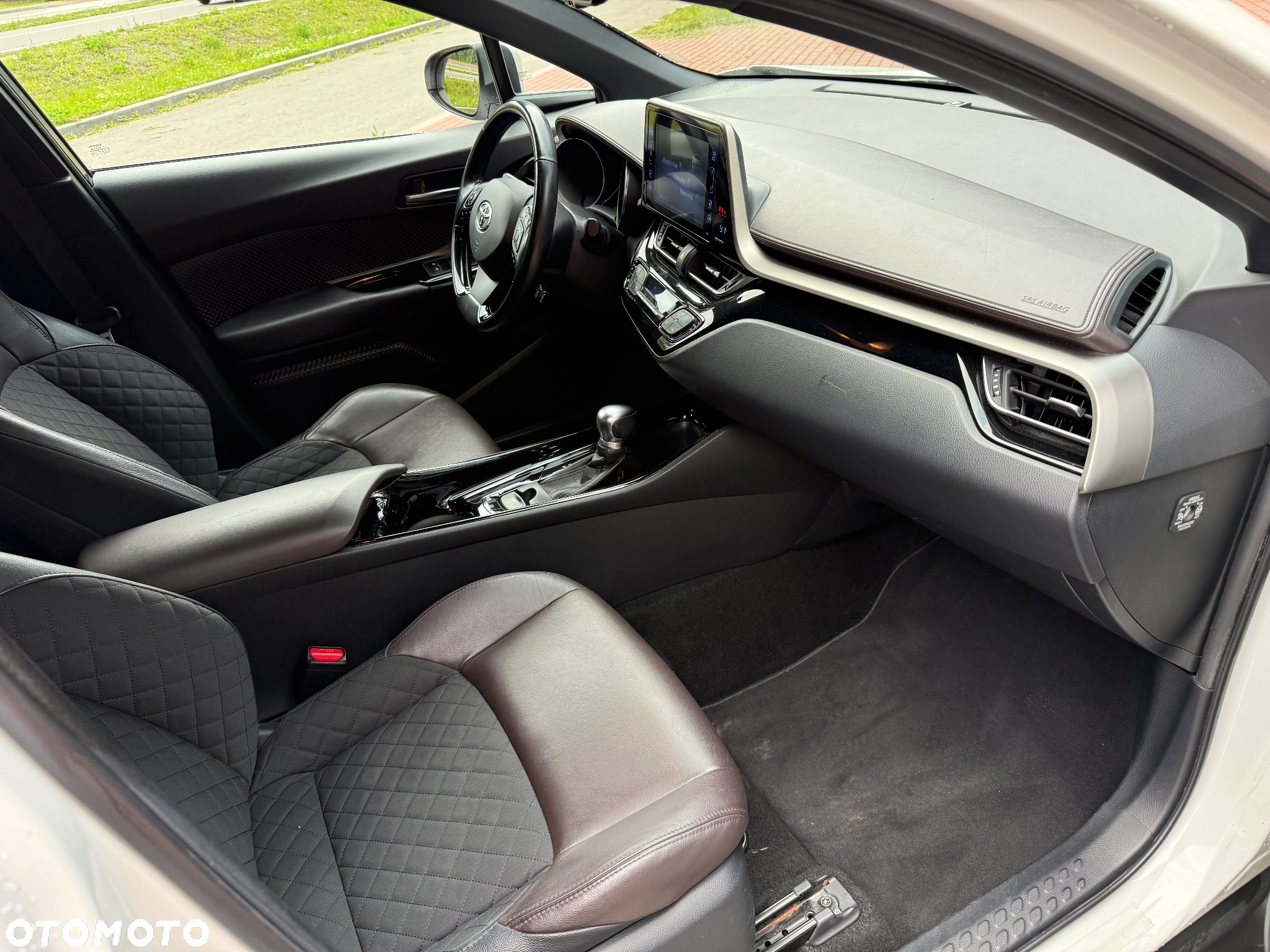 Toyota C-HR 1.8 Hybrid Prestige - 18