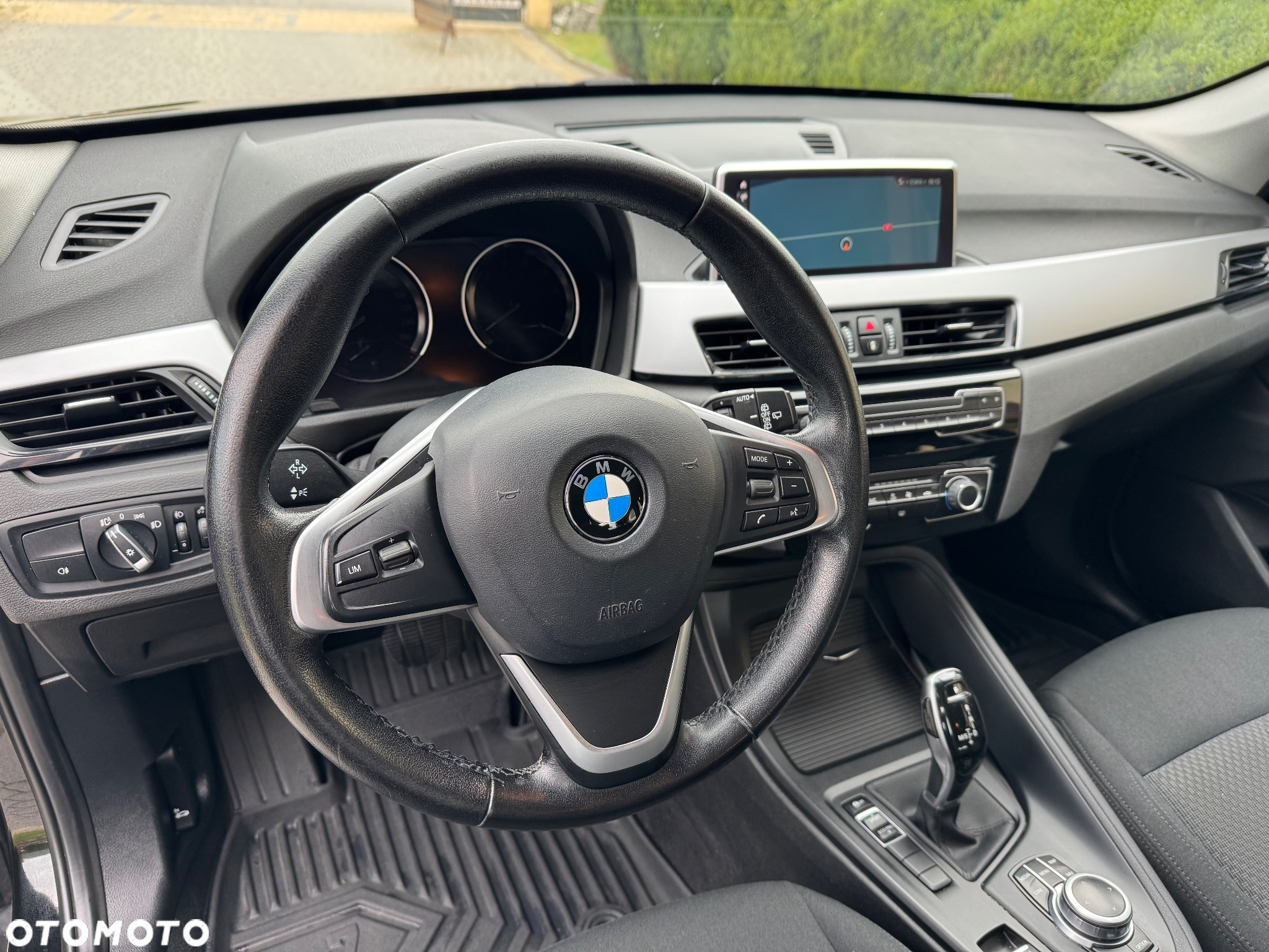 BMW X1 sDrive18i - 15