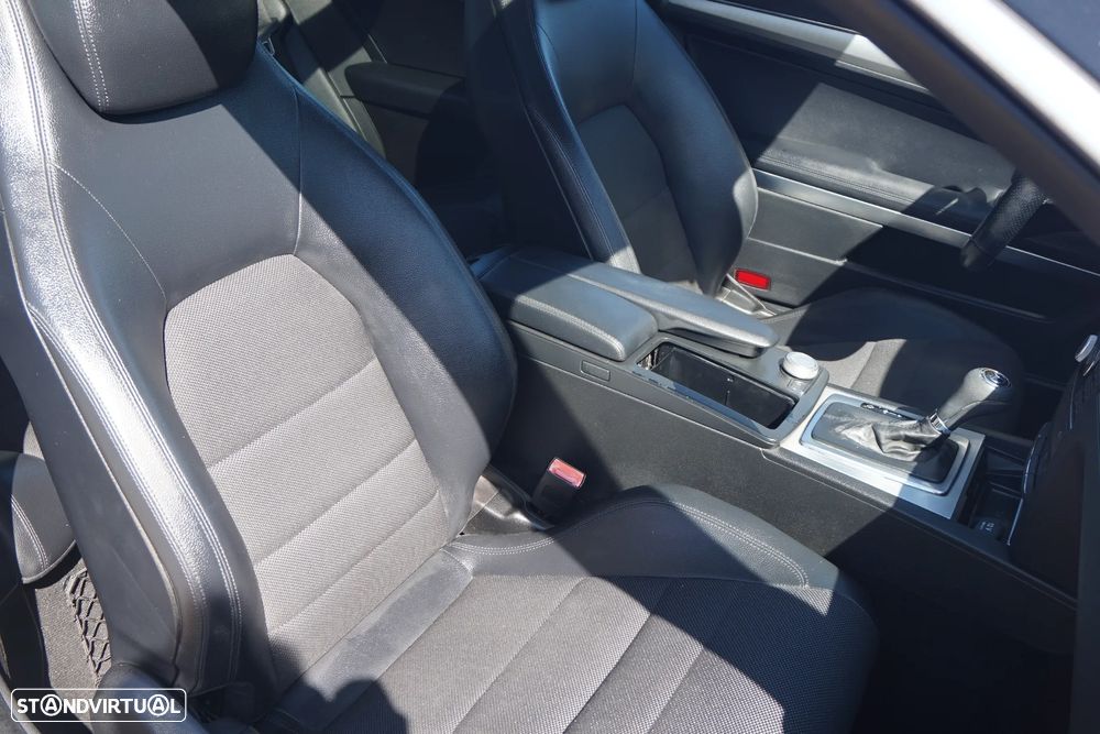 Mercedes-Benz E 250 CDi Avantgarde BlueEfficiency Auto - 12