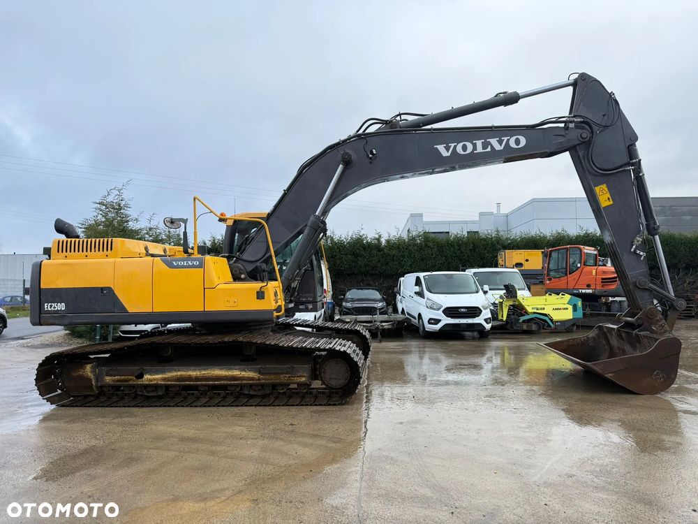 Volvo EC250DL - 15