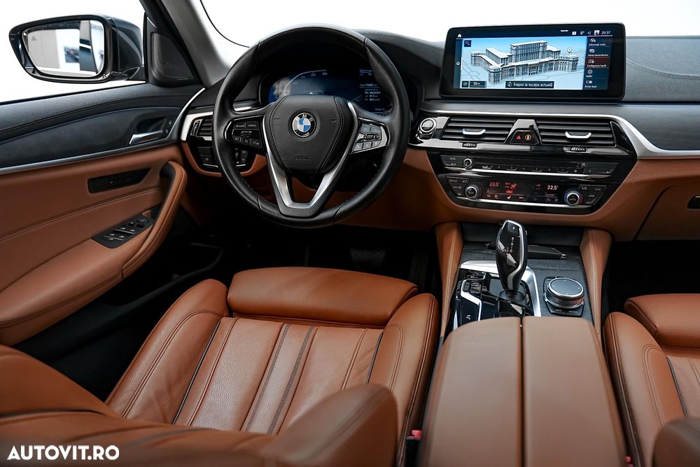 BMW Seria 5 520d Aut. Luxury Line - 24