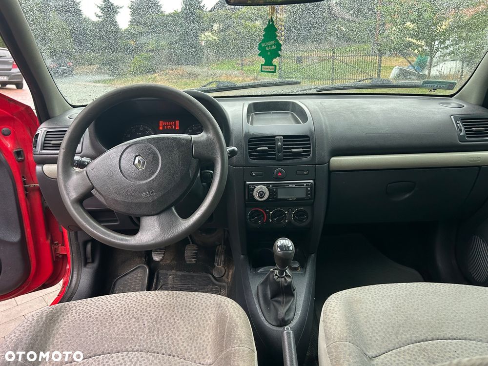 Renault Clio 1.2 16V Authentique - 12