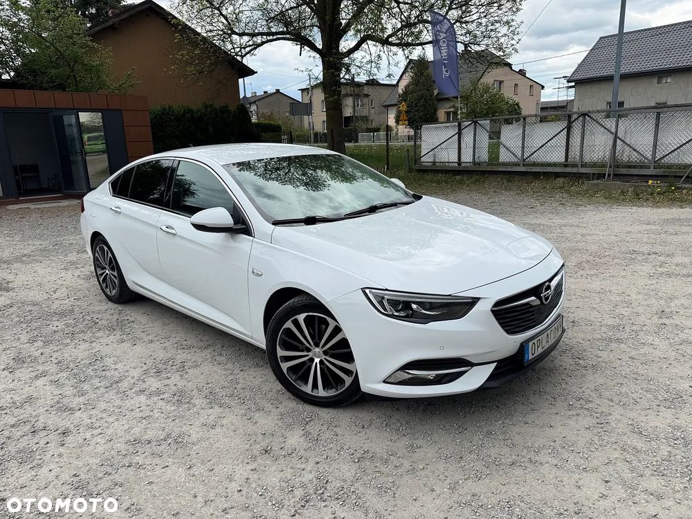 Opel Insignia - 16