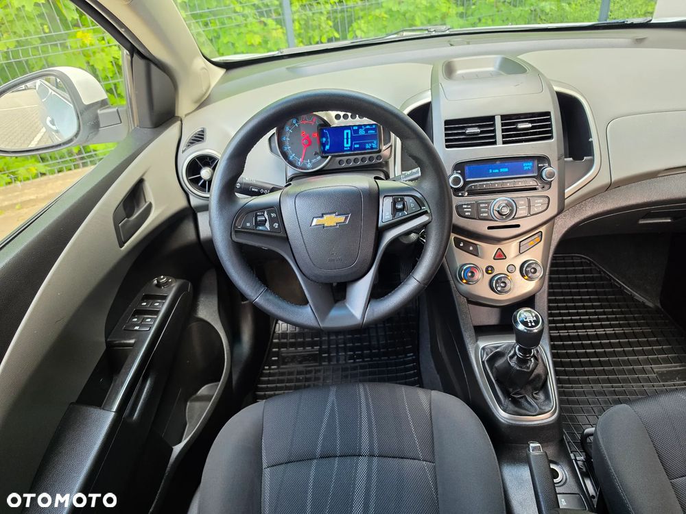 Chevrolet Aveo 1.2 LS - 7