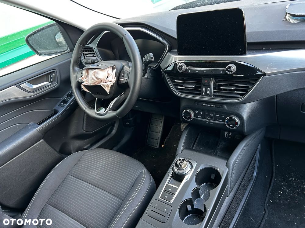 Ford Kuga - 20