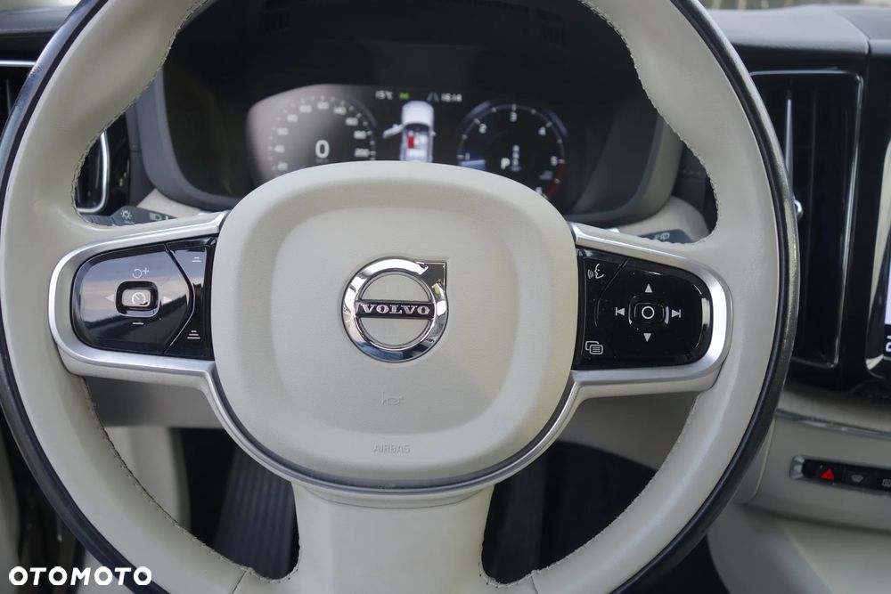 Volvo XC 60 B4 D AWD Inscription - 21