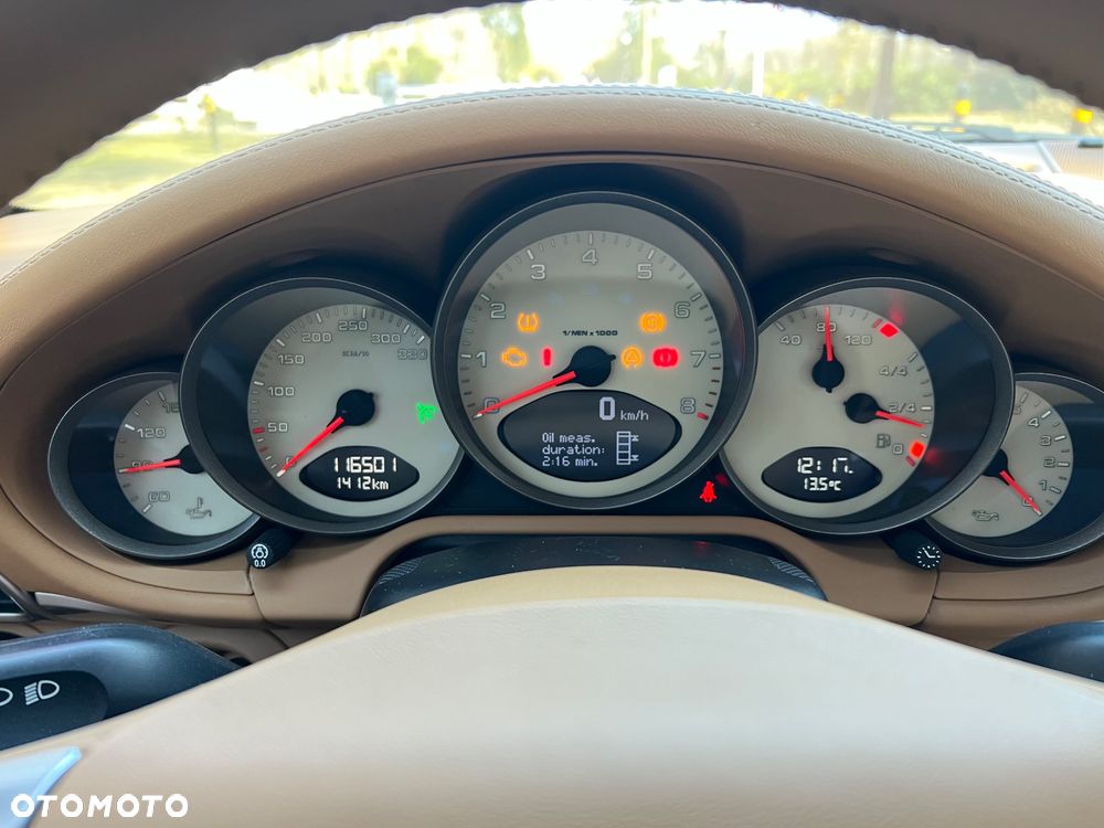 Porsche 911 Carrera 4 S - 25