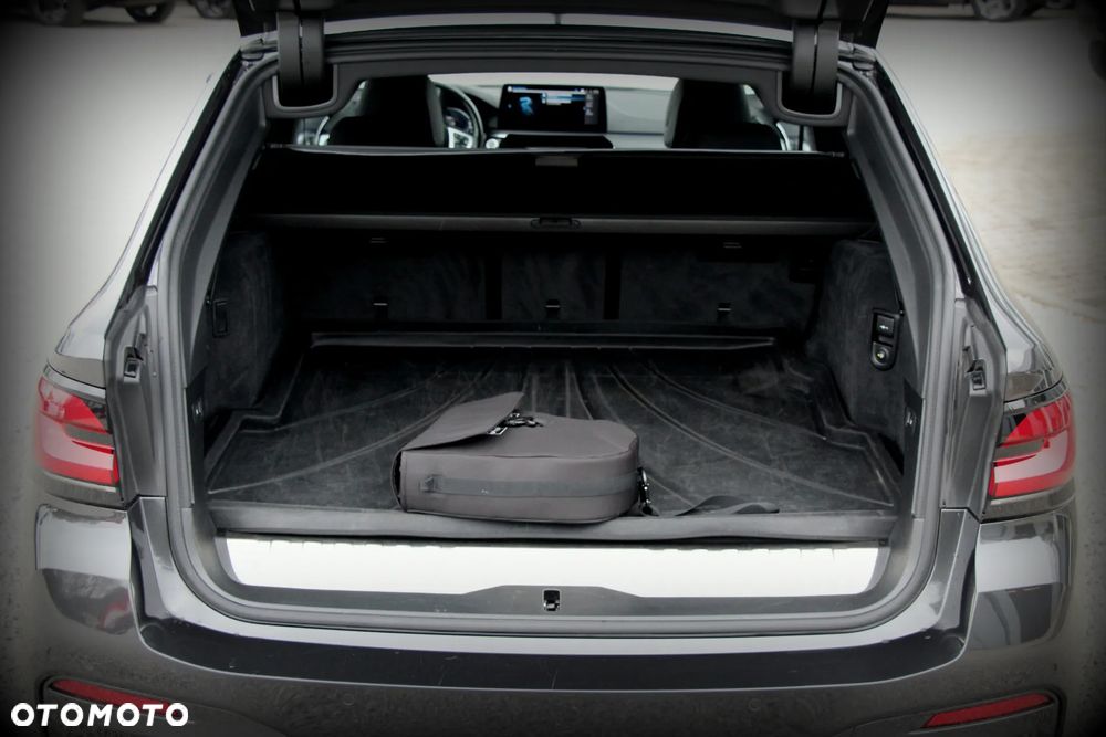 BMW Seria 5 530e xDrive M Sport sport - 8