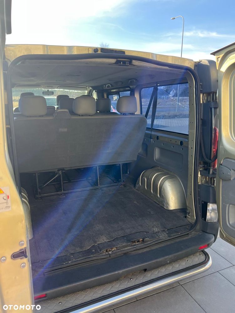 Opel Vivaro - 9