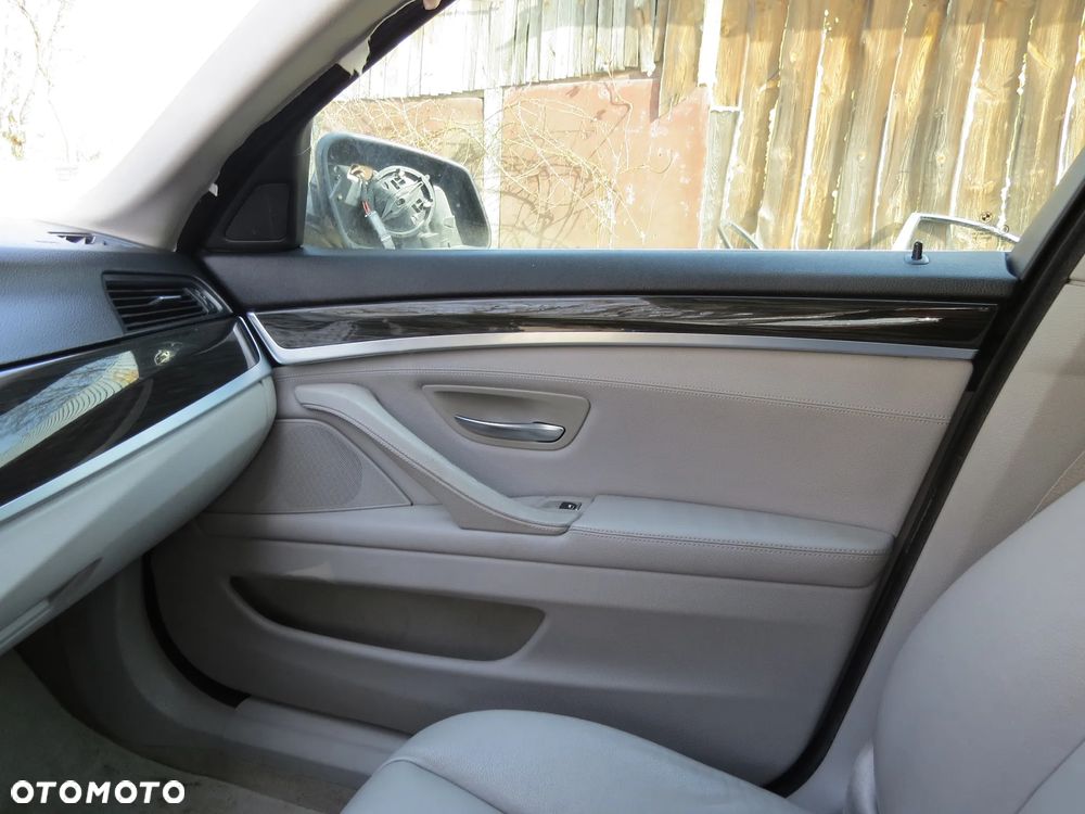 BMW 528i F10 X-DRIVE LAKIER A89 2.0 N20B20A NA CZĘŚCI - 27