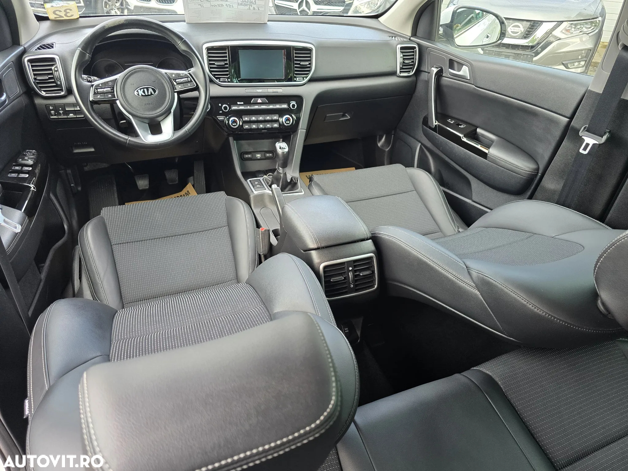 Kia Sportage - 12