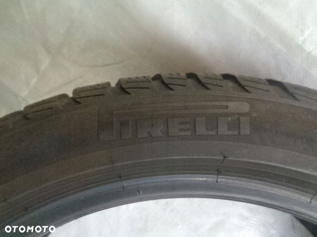 2X Pirelli Winter SottoZero 3 225/45R18 95H MO - 12