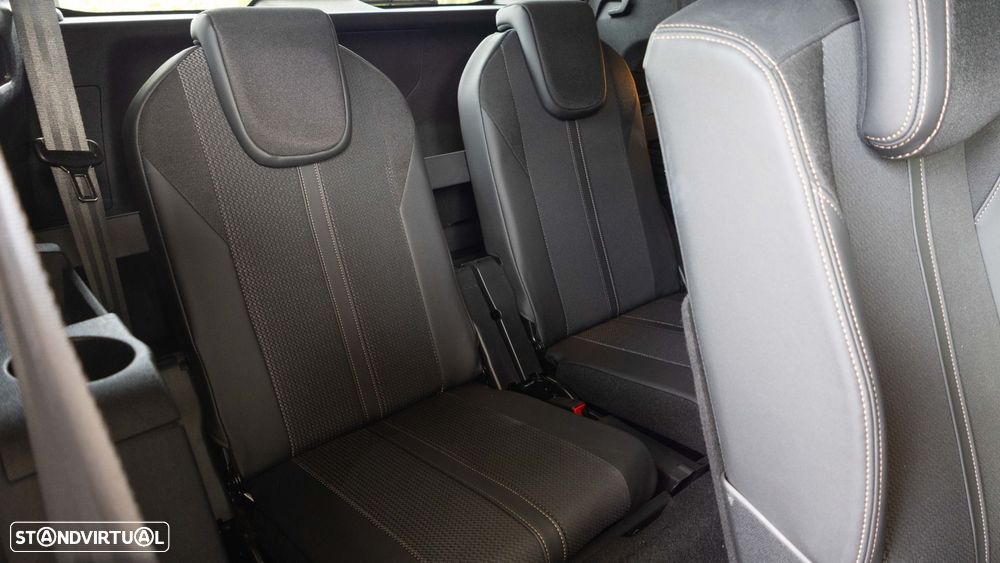 Peugeot 5008 1.5 BlueHDi GT EAT8 - 12