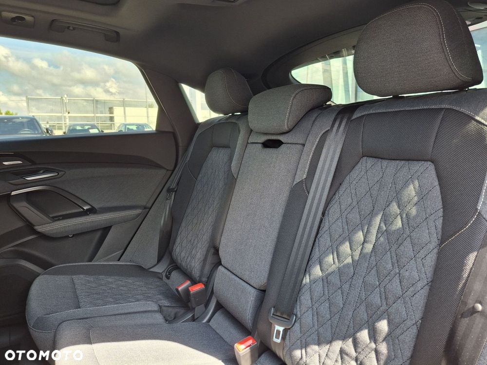Audi Q5 Sportback - 24