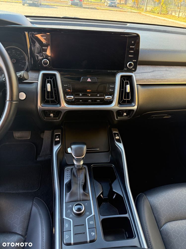 Kia Sorento - 10