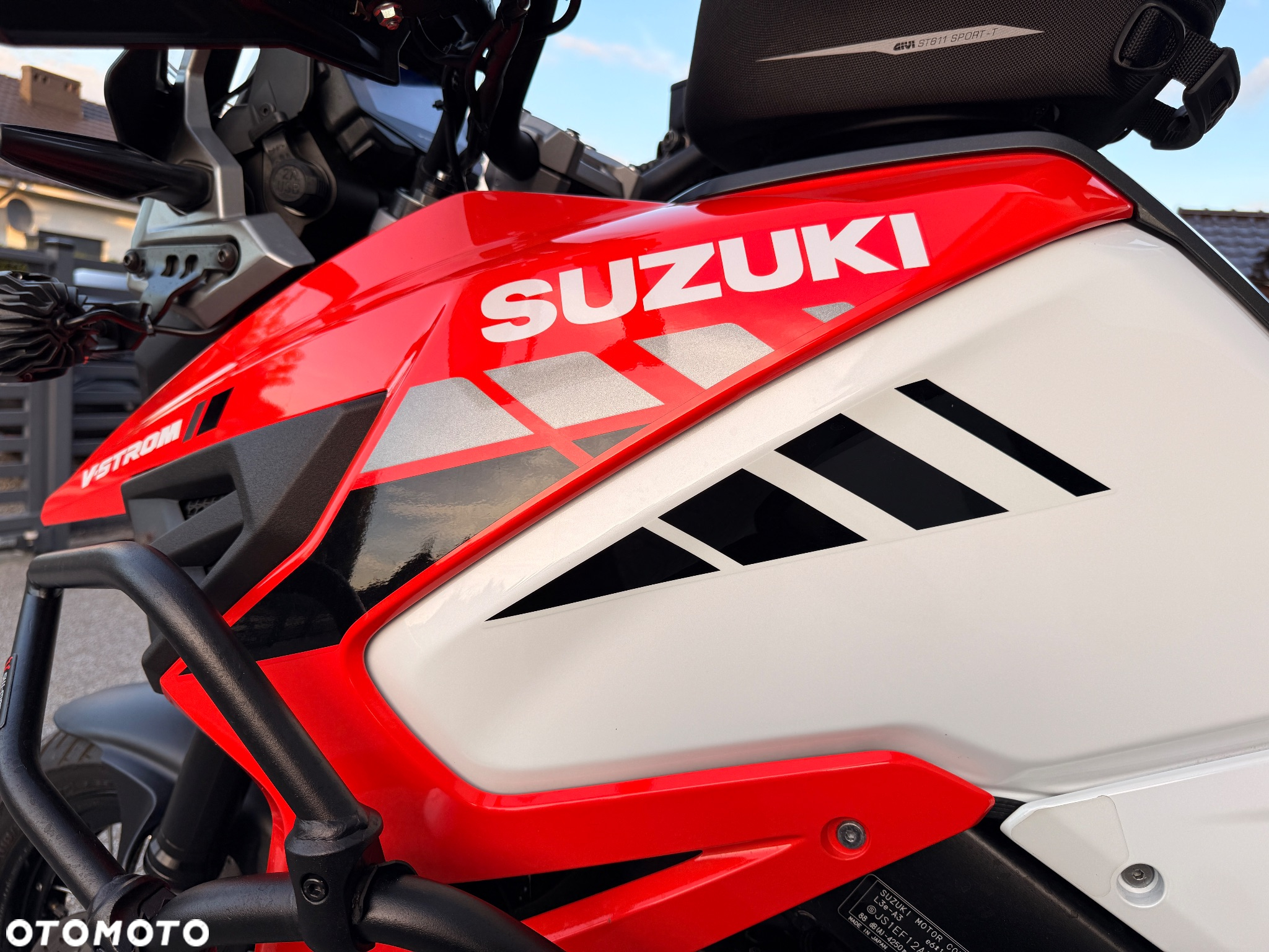 Suzuki DL - 29