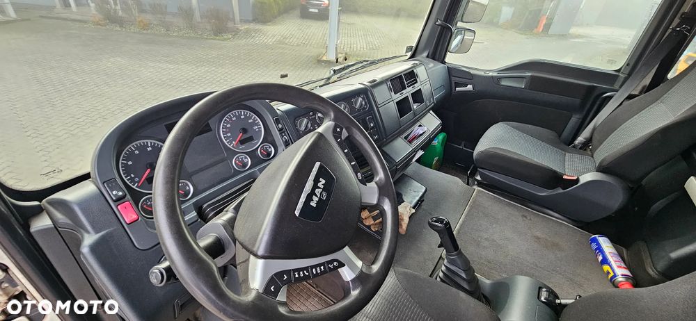 MAN TGM 18.250 4X2 BL - 4