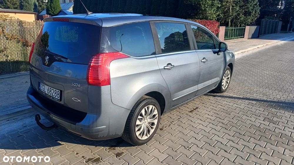 Peugeot 5008 - 7