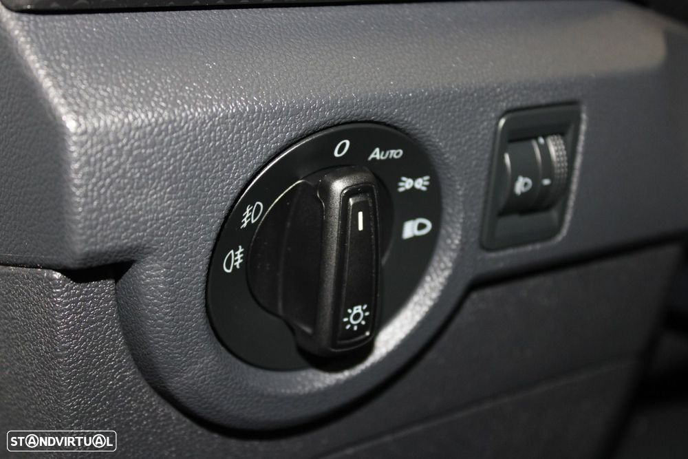 Volkswagen T-Cross 1.0 TSI Life — fotografia 7